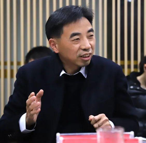 吸血鬼电影查理_吸血鬼公墓查理九世免费阅读_查理九世：吸血鬼公墓