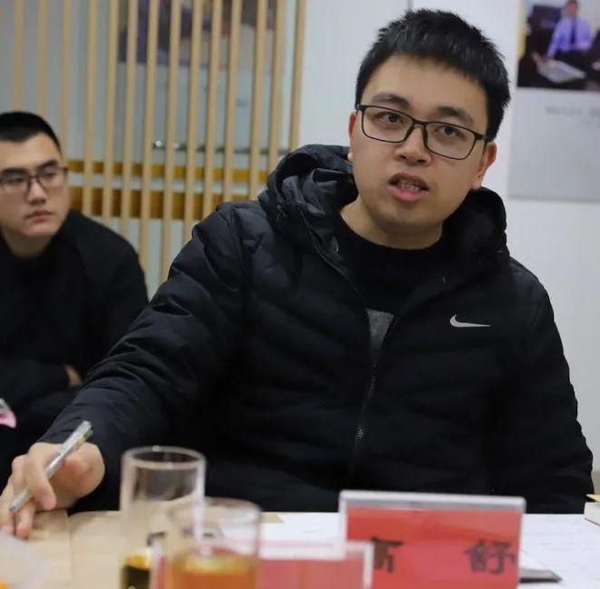 吸血鬼公墓查理九世免费阅读_吸血鬼电影查理_查理九世：吸血鬼公墓