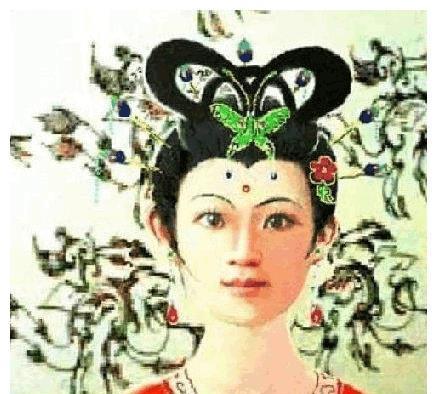 墓地小河出土女尸图片_小河墓地美女干尸形成原因_小河墓地出土女尸