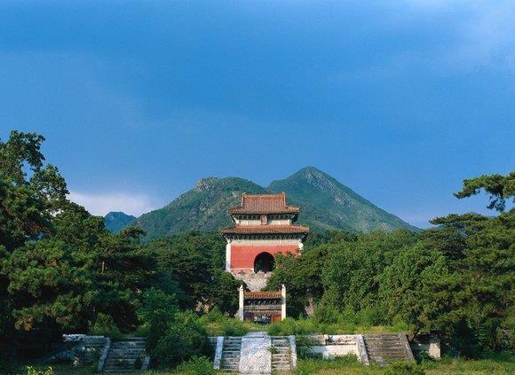 朱元璋陵墓被挖掘过吗_朱元璋陵墓在哪里_朱元璋陵墓