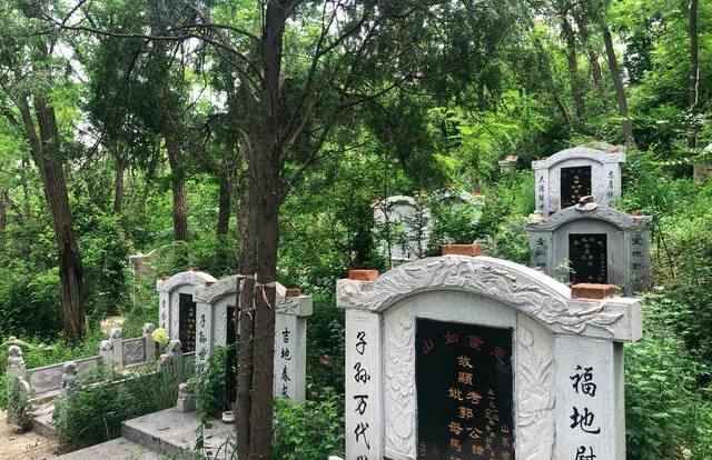 大连墓地名字_大连出名的墓地风水师_大连墓地风水