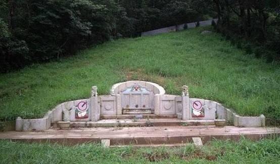 墓地风水好坏_墓地好的风水地形_墓地好的风水特点
