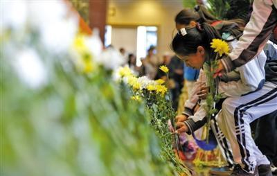 八宝山人民公墓_上海宝山区的公墓多少处_宝山公墓需要预约吗