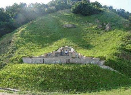 墓地风水看多远比较好_怎么看墓地风水_墓地风水看什么