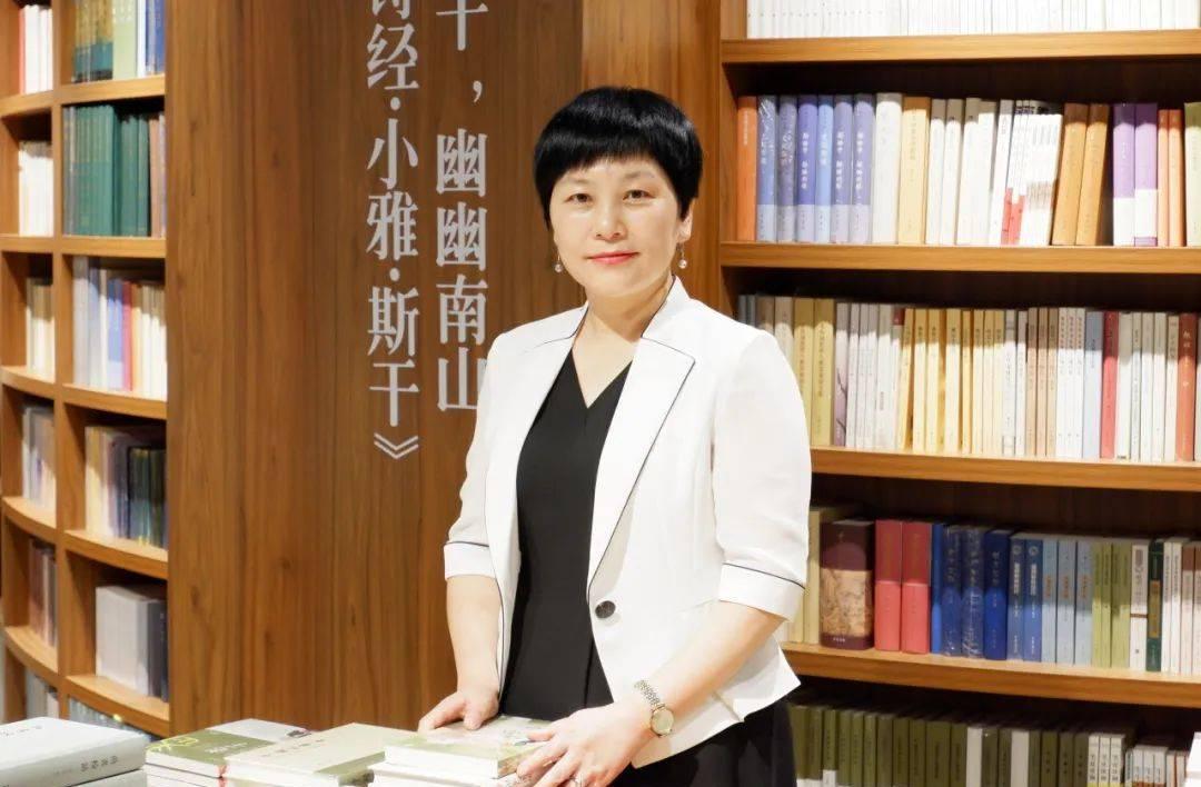 祠堂大门对联大全合集_祠堂大门图片大全_大祠堂