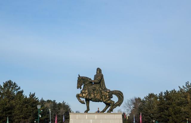 成吉思汗下葬_成吉思汗葬法_成吉思汗葬在什么地方