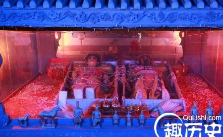 武则天墓碑在哪_武则天墓碑为什么不刻字_武则天的墓碑
