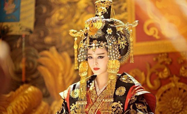 武则天的墓碑_武则天墓碑为什么不刻字_武则天墓碑上共有几个字