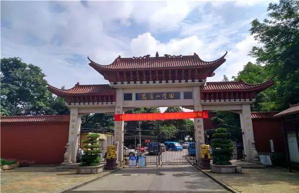 重庆龙居山公墓官网_重庆龙居山陵园_重庆龙居山陵园价格