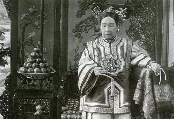 慈禧陵墓在哪里啊_慈禧的陵墓_慈禧陵墓被盗的全部过程