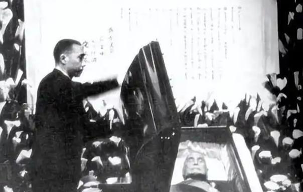 慈湖陵寝_慈湖陵寝卫兵_慈湖在哪