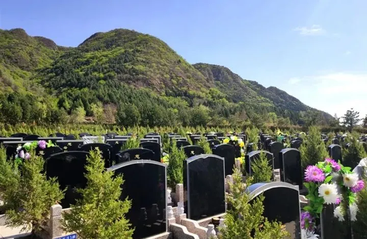 昌平景仰园骨灰林_昌平区景仰园骨灰林_昌平骨灰堂几点开门