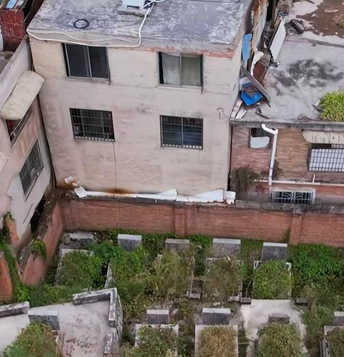 小区坟地灵异事件案例_小区坟地_小区坟地可以盖楼吗现在