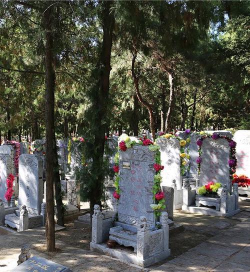 上海宝山公墓价格查询_宝山墓地价格多少钱一座_八宝山人民公墓开放时间