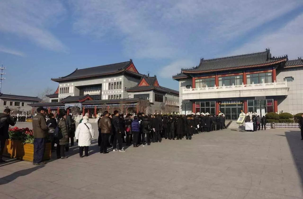 宝山革命纪念馆_八宝山革命公墓东礼堂_宝山革命教育基地