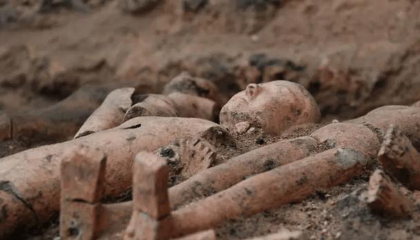 古代壁画墓_古墓壁画值钱吗_古墓壁画
